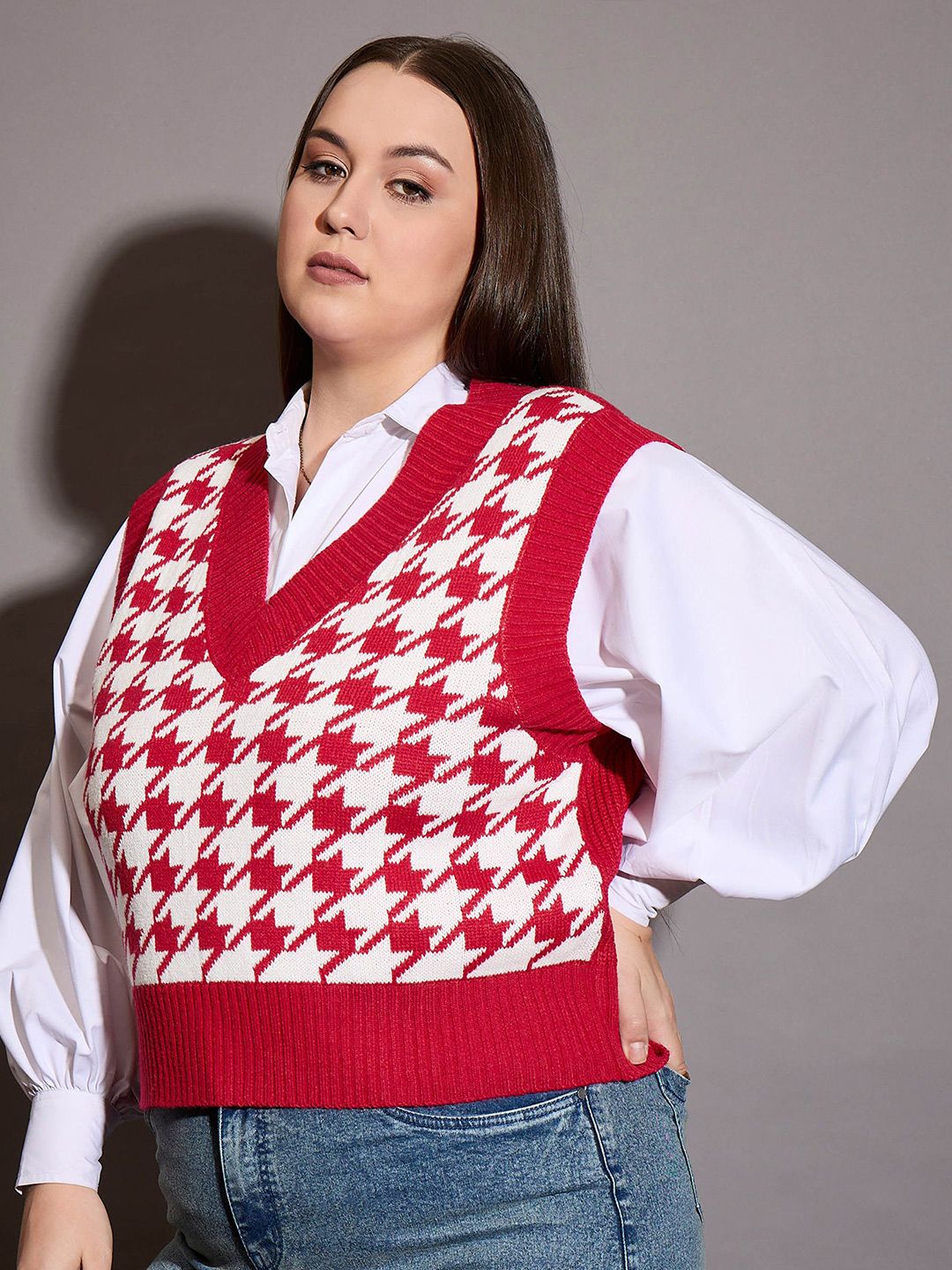 SASSAFRAS Curve Women Printed Sweater Vest