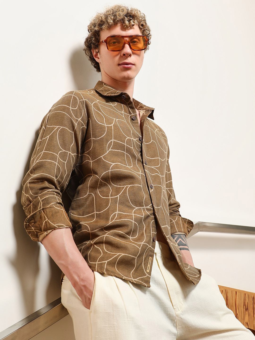 Campus Sutra Men Comfort Fit Abstract Printed Spread Collar Cotton Casual Shirt