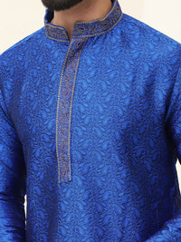 SOJANYA Ethnic Motifs Woven Design Mandarin Collar Neck Long Sleeves Silk Straight Kurta