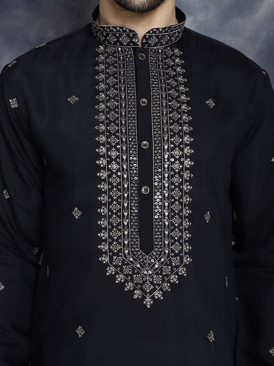 Jompers Mandarin Collar Sequins Embroidered Kurta