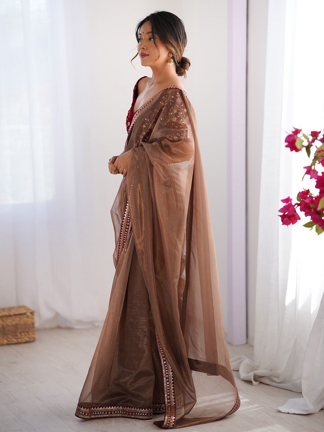 Saree mall Sequinned Net Sarees