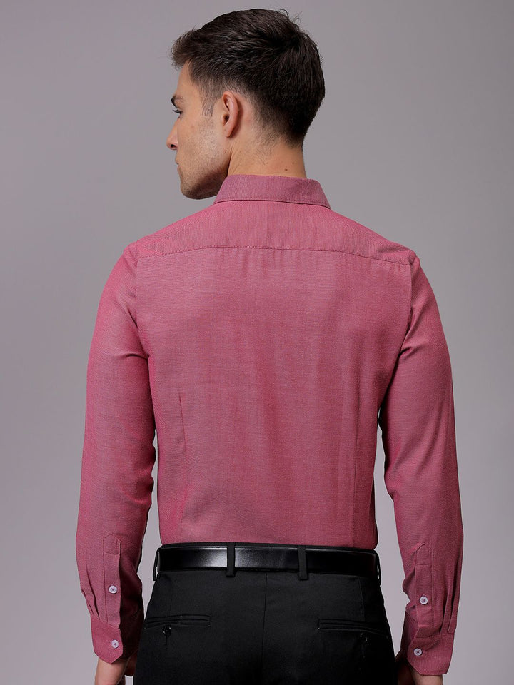The Indian Garage Co. X Luxe Men Slim Fit Opaque Formal Shirt