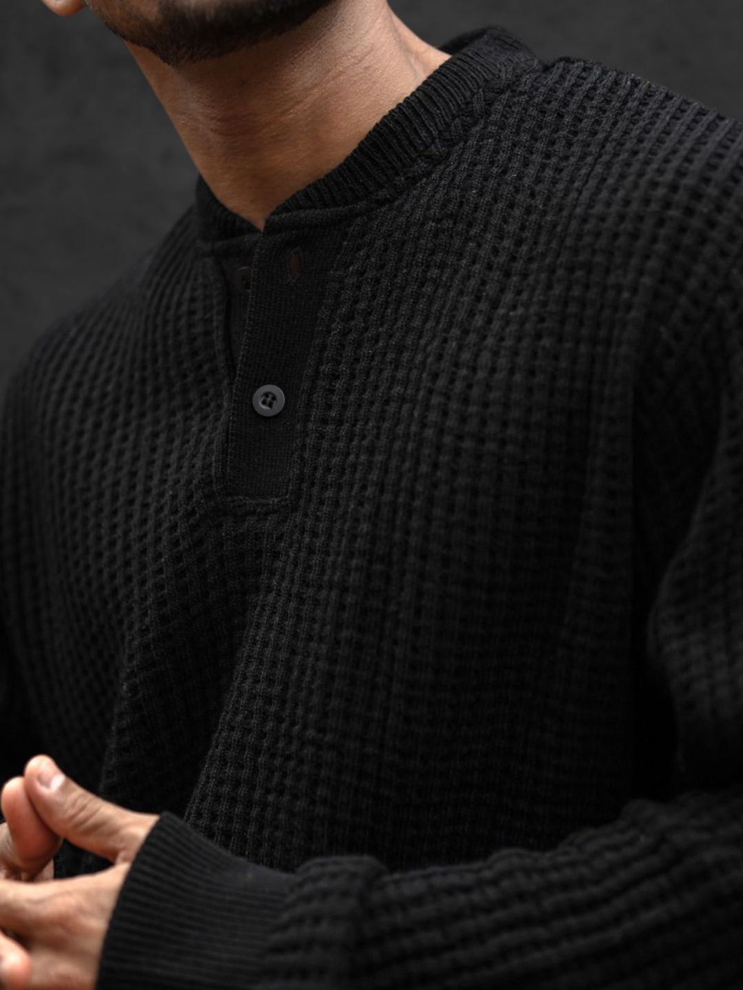 Powerlook Men Solid Henley Neck T-shirt