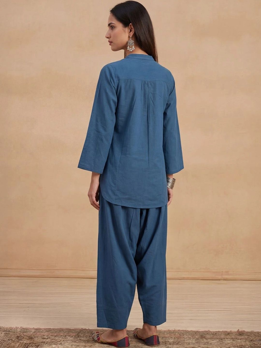 House of Chikankari Women Regular Chikankari Kurta with Trousers