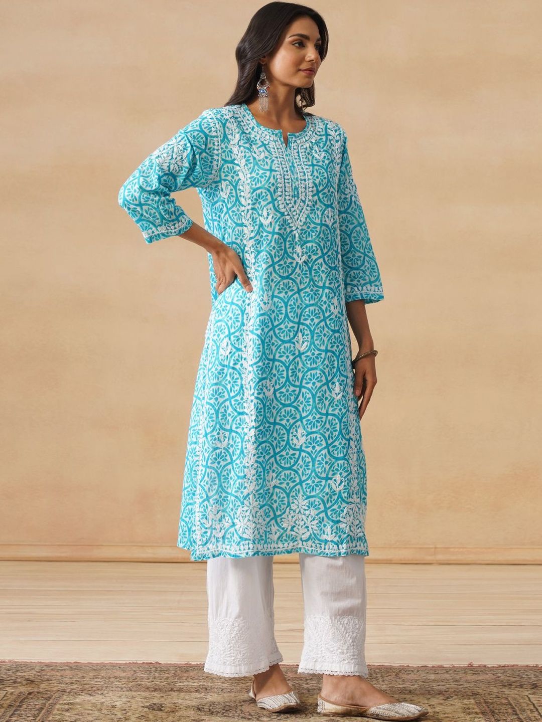 House of Chikankari Women Turquoise Blue Mulmul Chikankari Embroidered Kurta