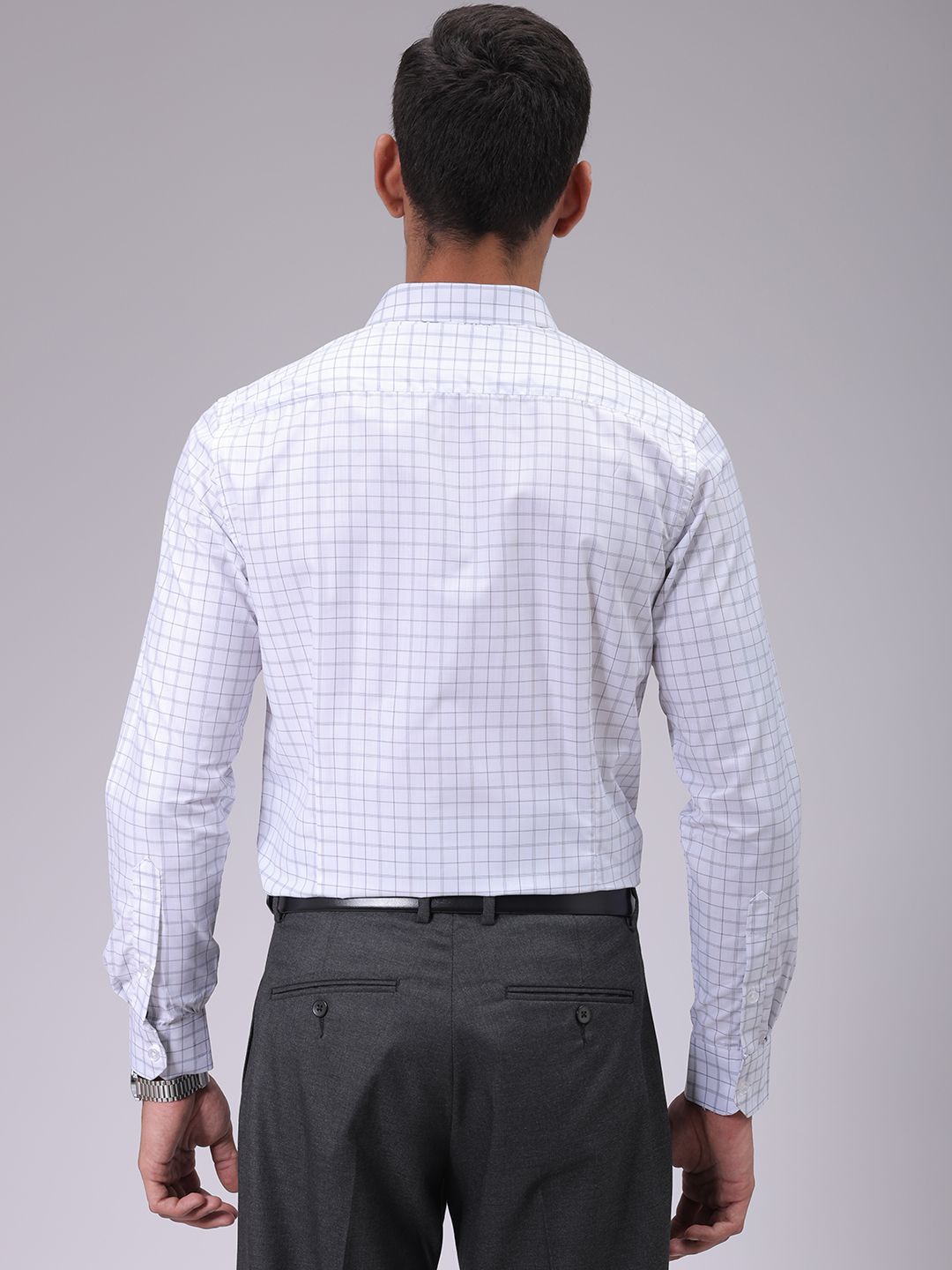 The Indian Garage Co. X Luxe Men Cutaway Collar Checked Slim Fit Formal Shirt