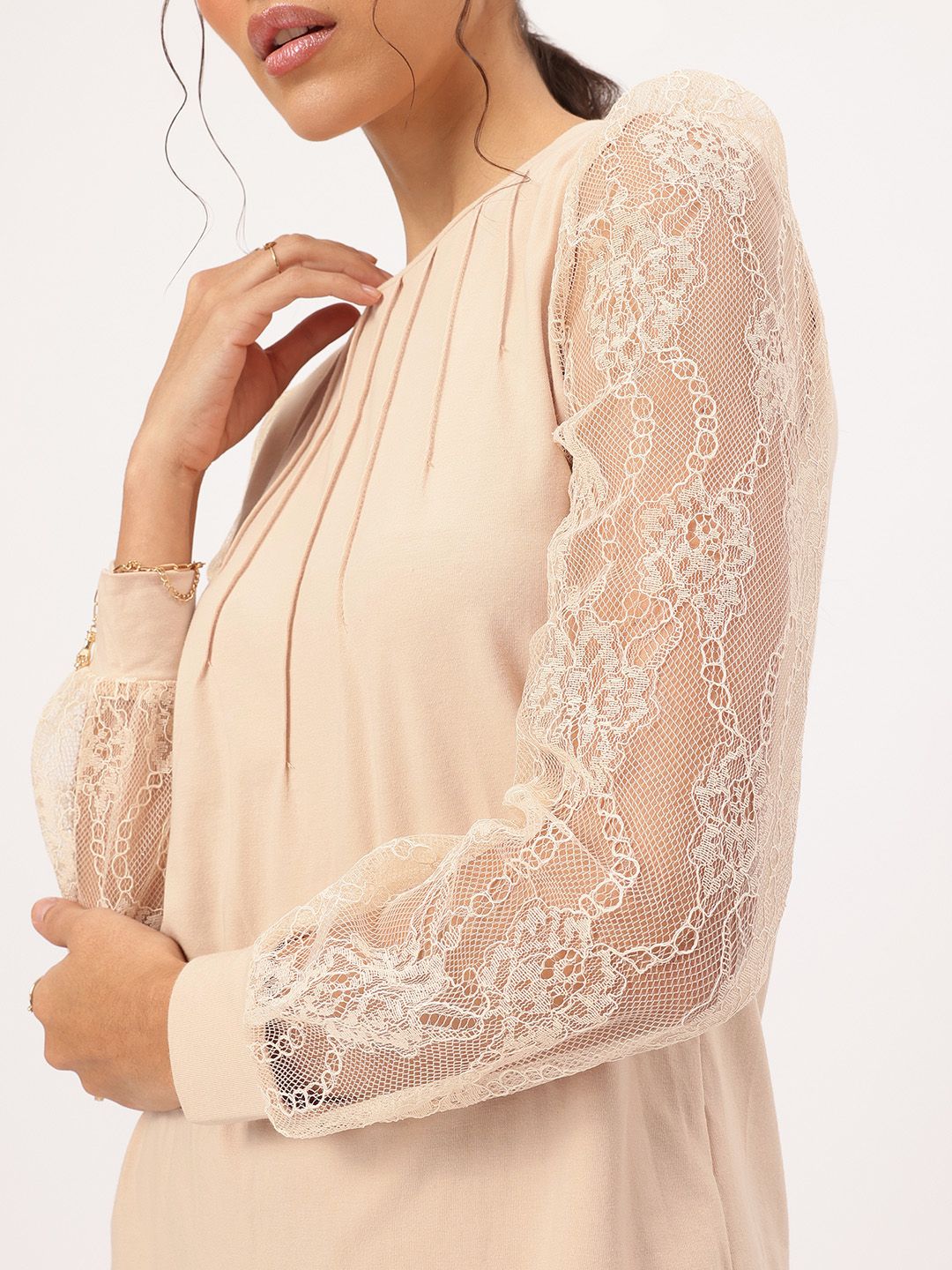 DressBerry Sleek Ascent Lace-Detail Top