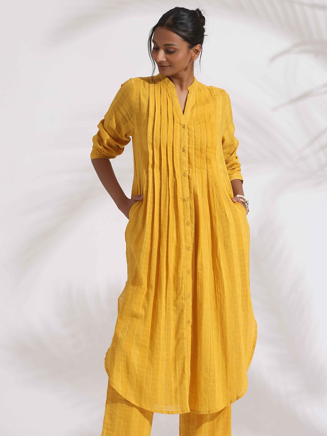 trueBrowns Women Regular Pure Cotton Pleated Shirt Straight Kurta with Trousers