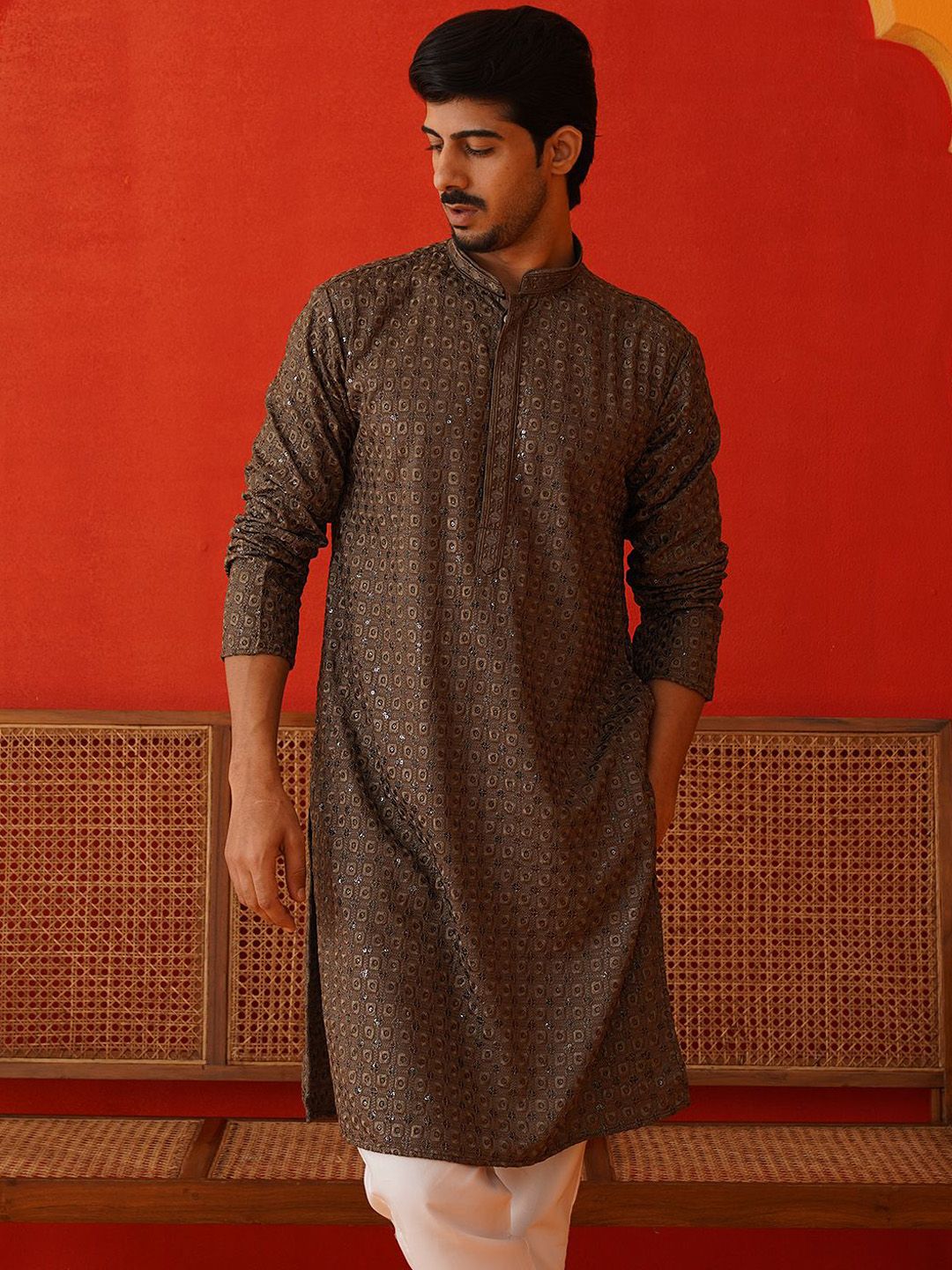 Jompers Men Floral Embroidered Regular Sequinned Kurta with Pyjamas