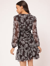 DressBerry Fashionista Flair Printed Ruched Mini Sheath Dress