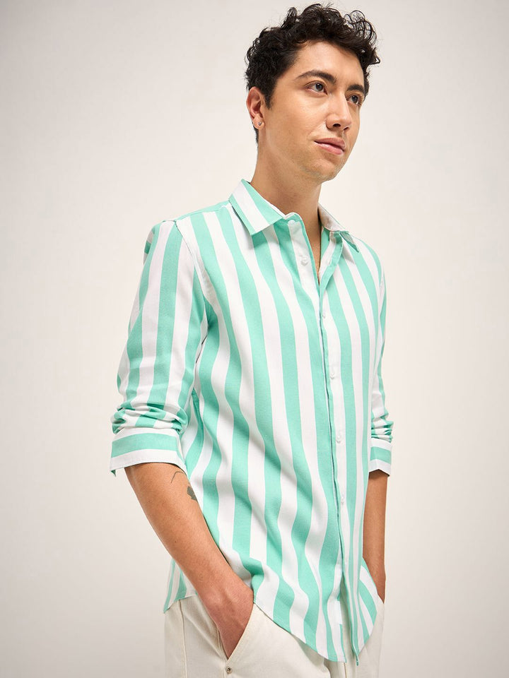 THE BEAR HOUSE Men Vertical Striped Cotton Slim Fit Casual Shirt