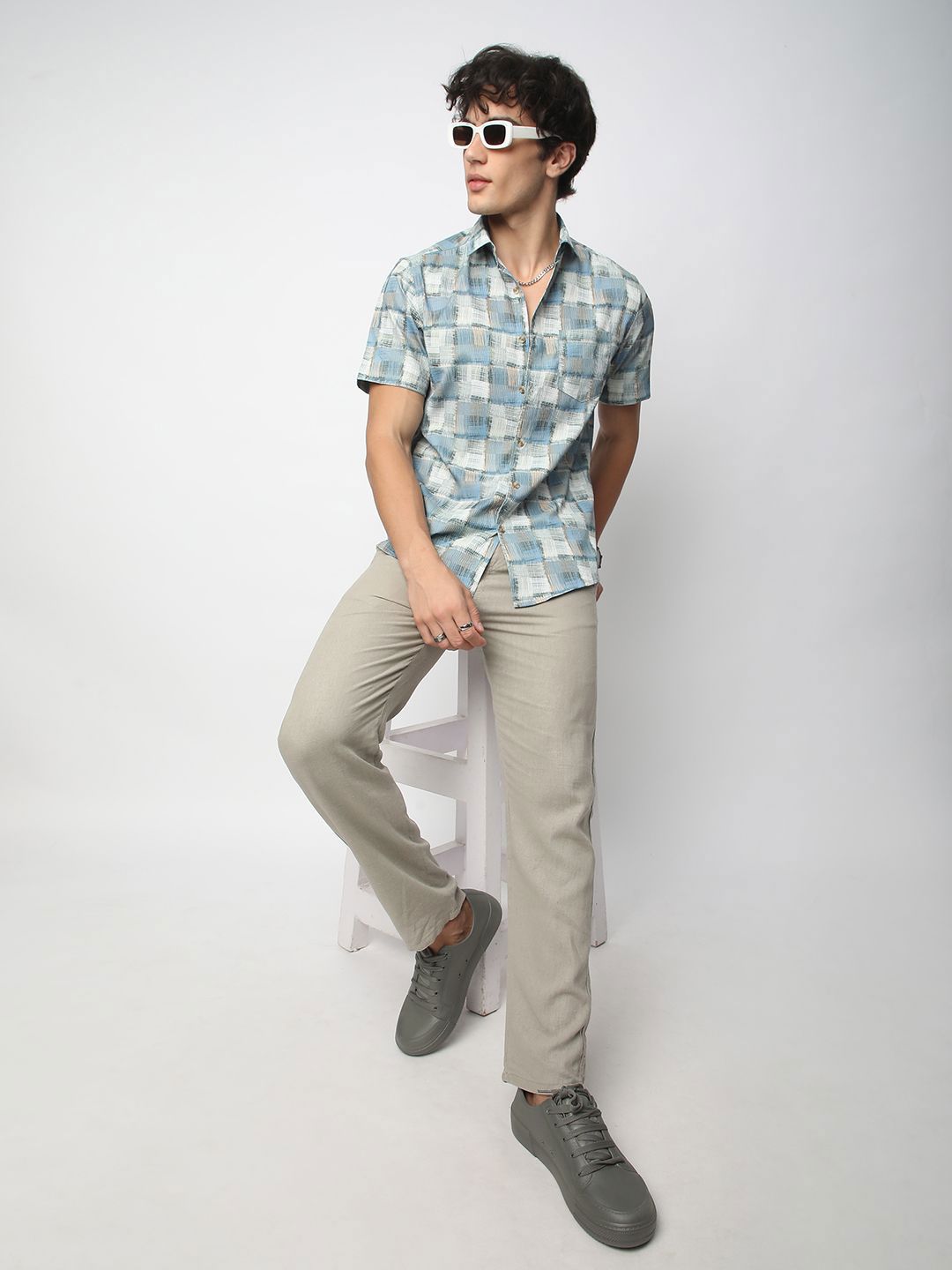 VASTRADO Men Classic Spread Collar Geometric Printed Cotton Slim Fit Casual Shirt