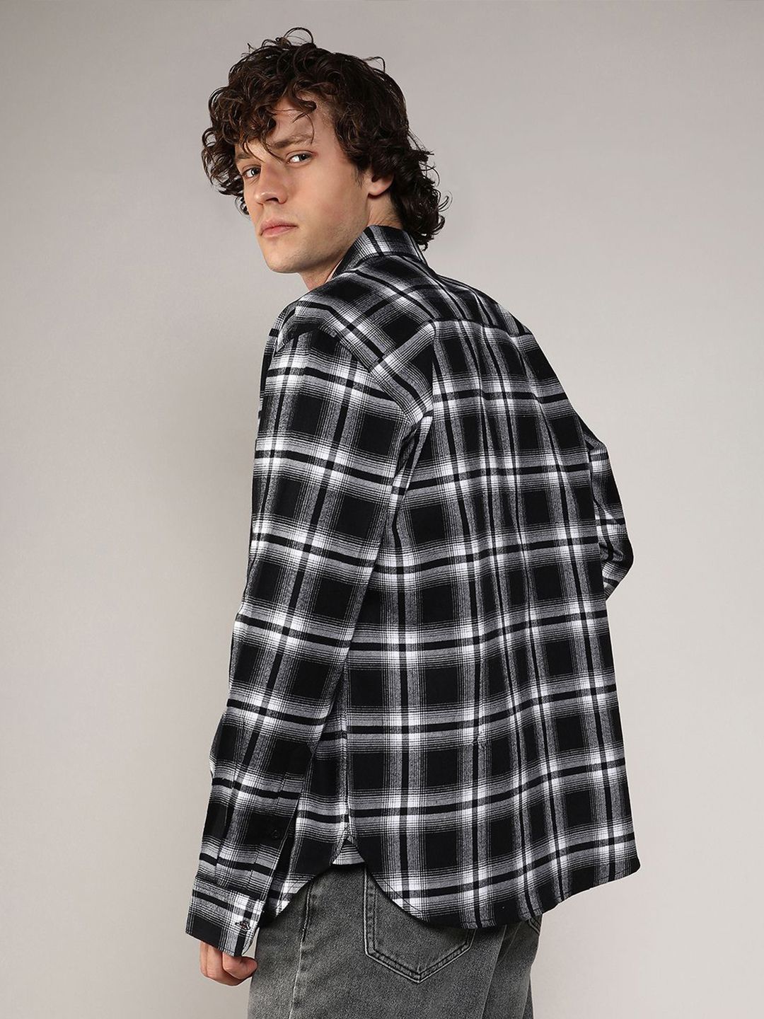 Campus Sutra Men Comfort Checked Casual Shirt