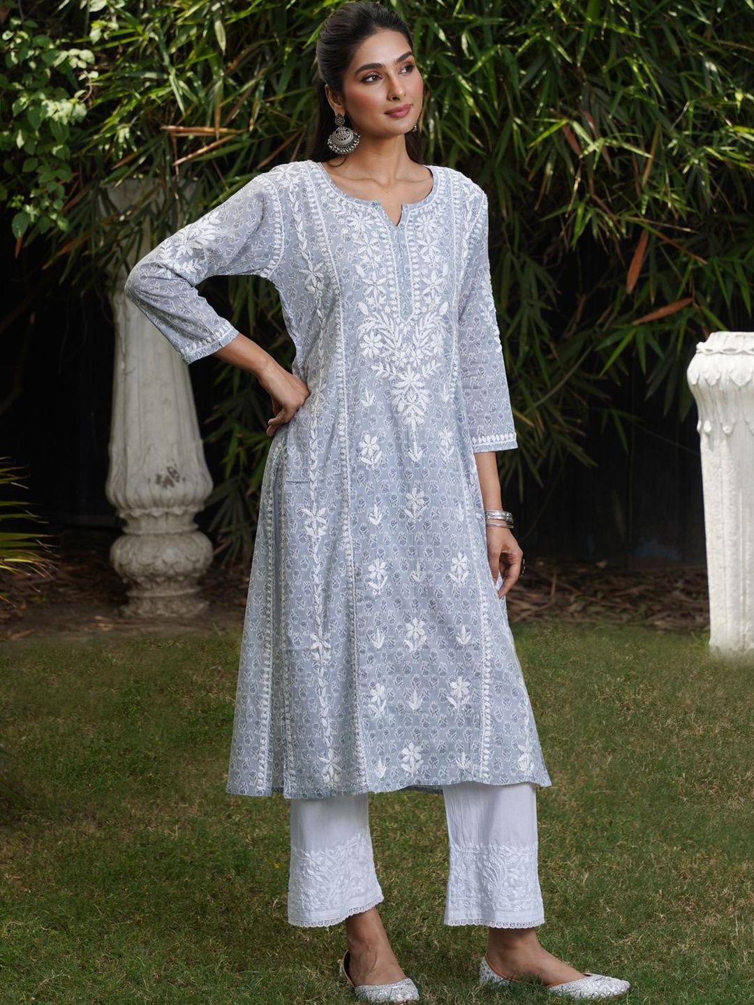 Rumah Wanita Chikankari Motif Etnik Bersulam Chikankari Cetakan Indie Kurta