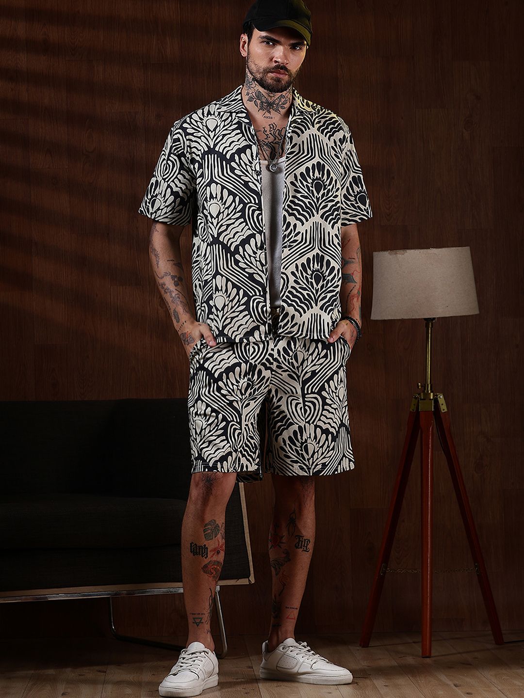 Eszett Ethnic Motifs Printed Spread Collar Pure Cotton Shirt With Shorts Co-Ord Set