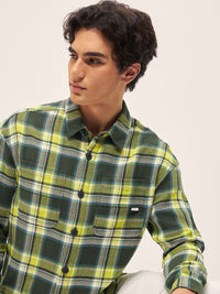 THE BEAR HOUSE Men Spread Collar Tartan Checked Cotton Relaxed Fit Casual Shirt