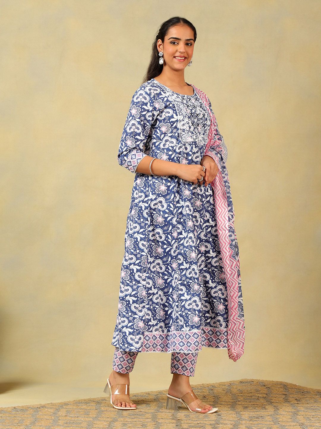 Mamicha Ethnic Motifs Printed Thread Work Pure Cotton Kurta with Trousers & With Dupatta