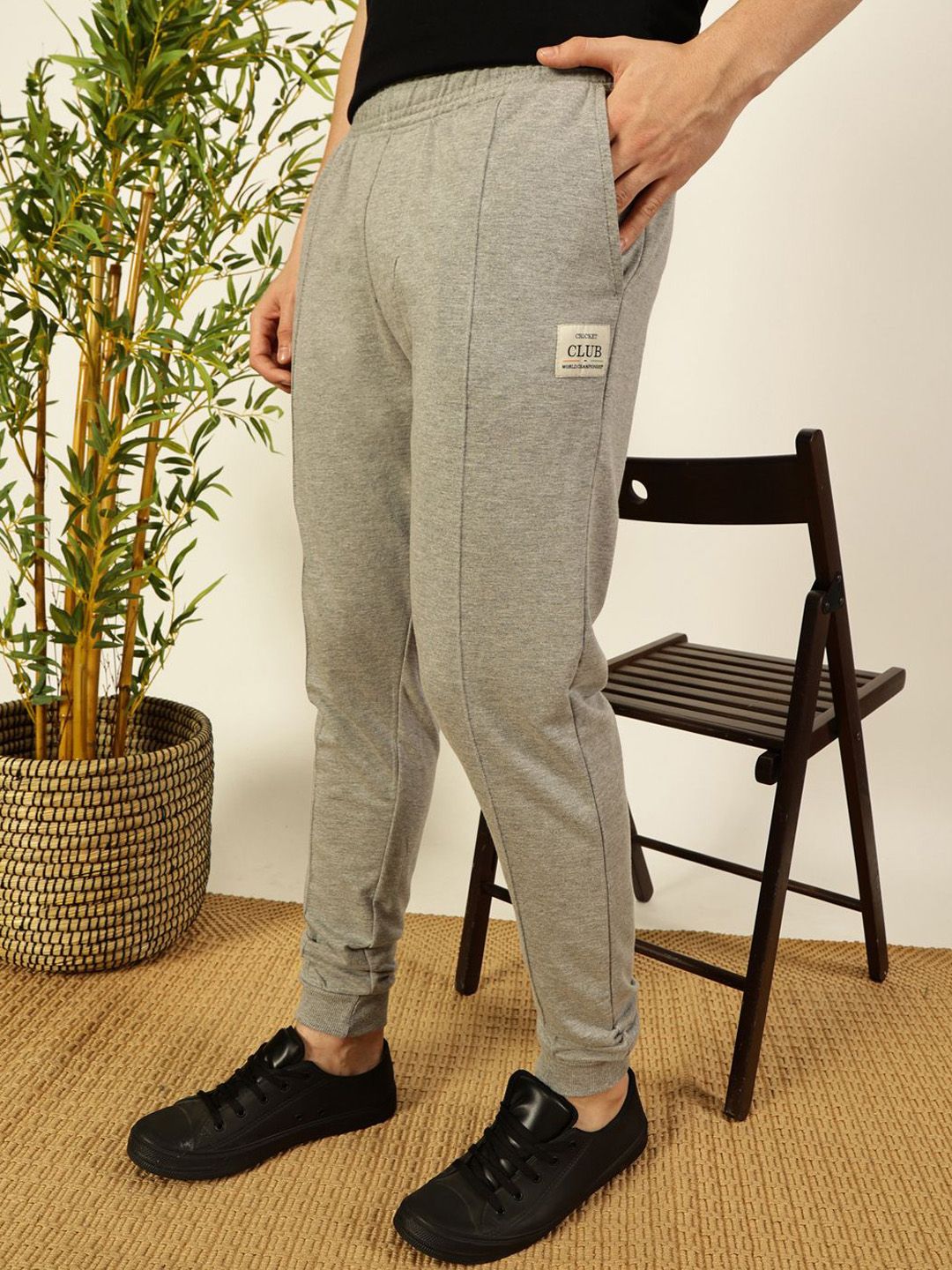 Thomas Scott Men Straight-Fit Mid Rise Joggers