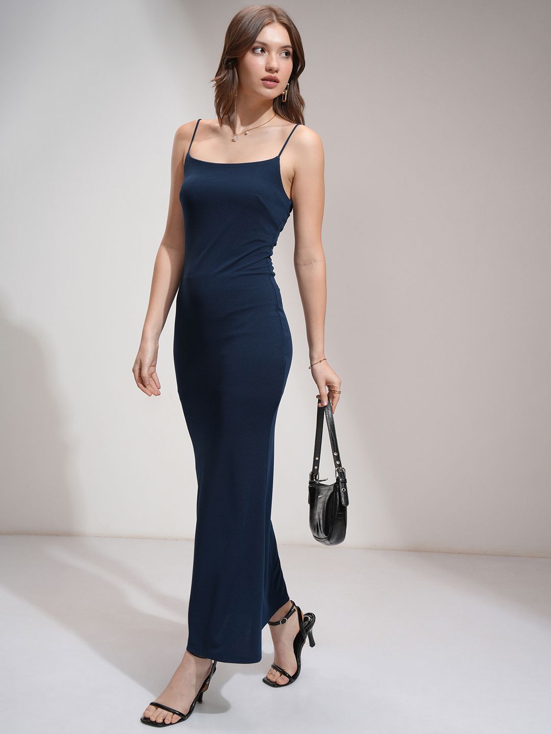 Tokyo Talkies Women Solid Strappy Bodycon Midi Dress