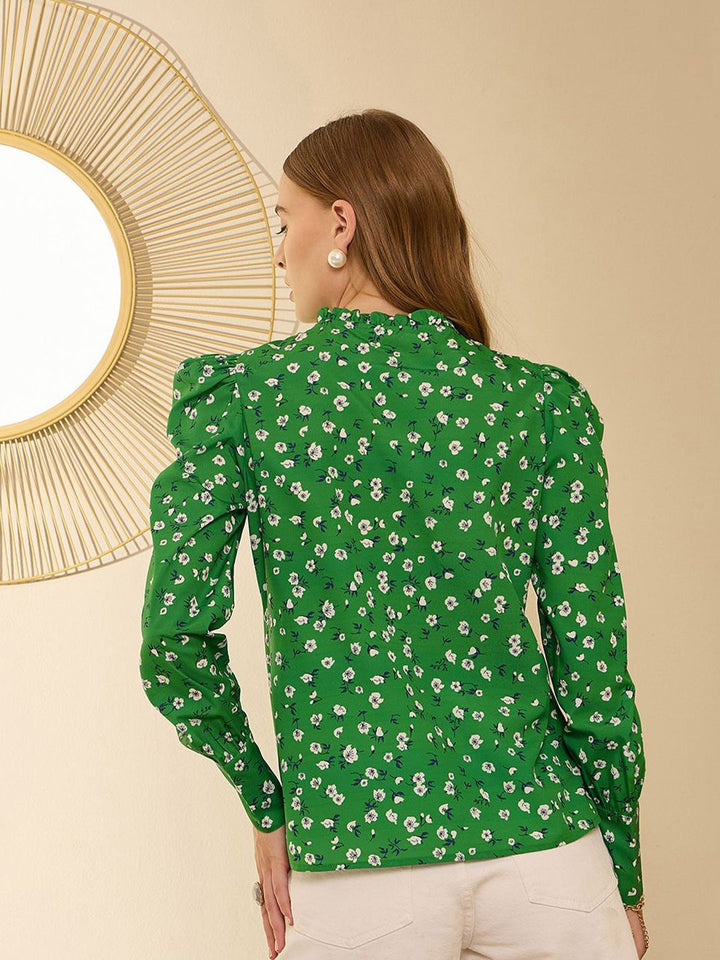 Berrylush Women Floral Printed Round Neck Top