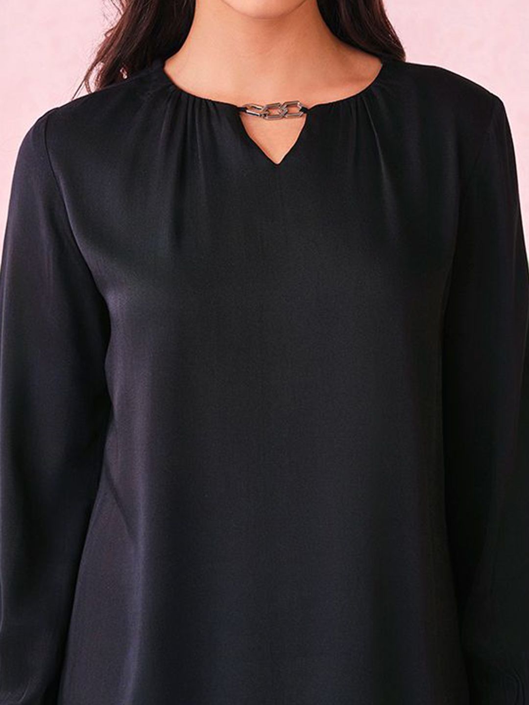 AND Keyhole Neck Cuffed Sleeves Top
