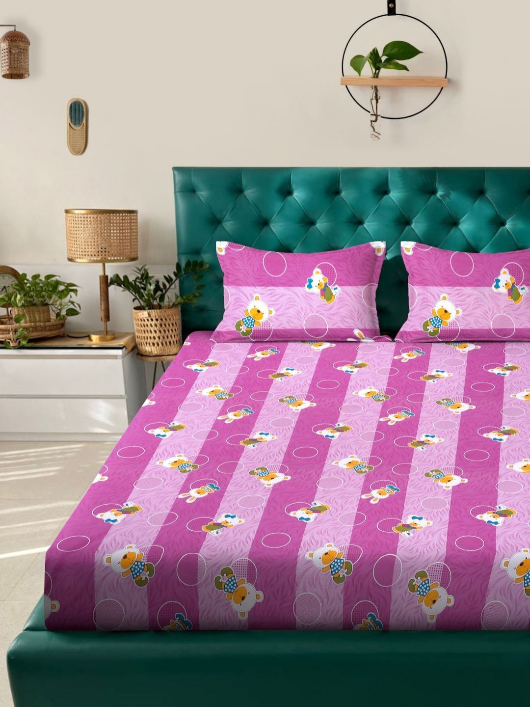 KLOTTHE Purple Conversational Cotton 400 TC King Fine Bedsheet dengan 2 Sarung Bantal-98 x 89 inci