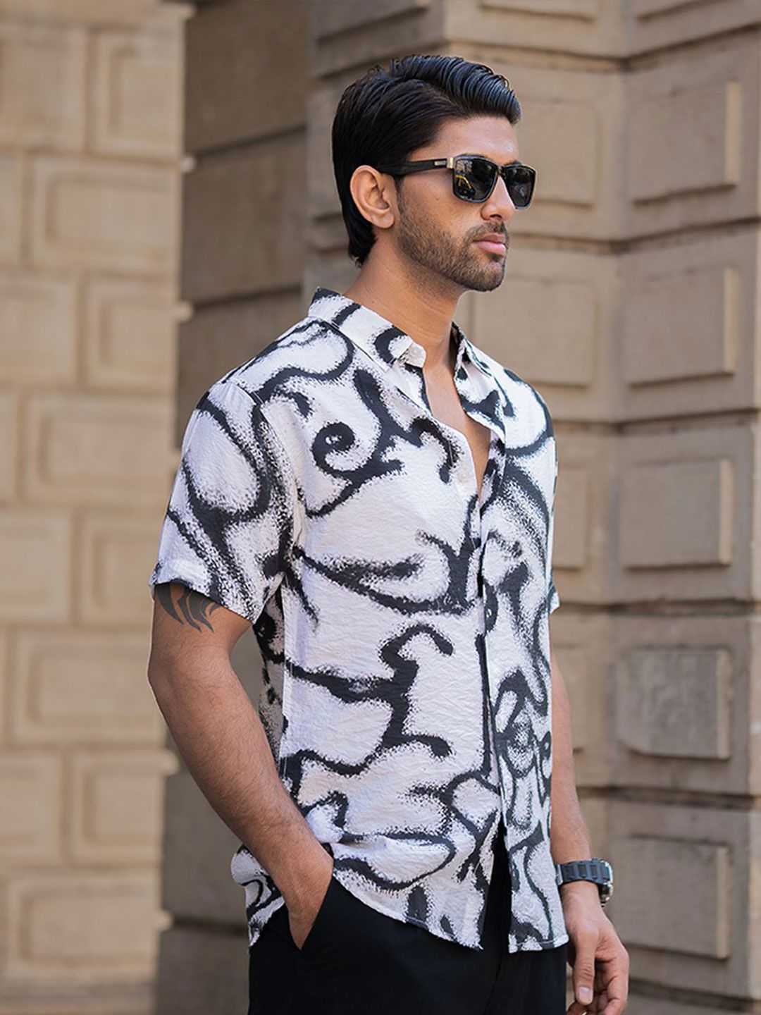 Powerlook Men Floral Opaque Printed Casual Shirt