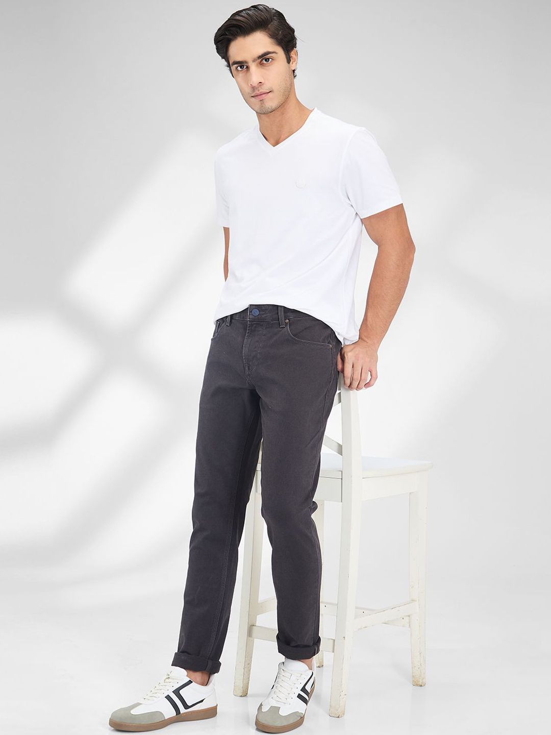 SPYKAR Men Skinny Fit Low-Rise Light Fade Stretchable Jeans