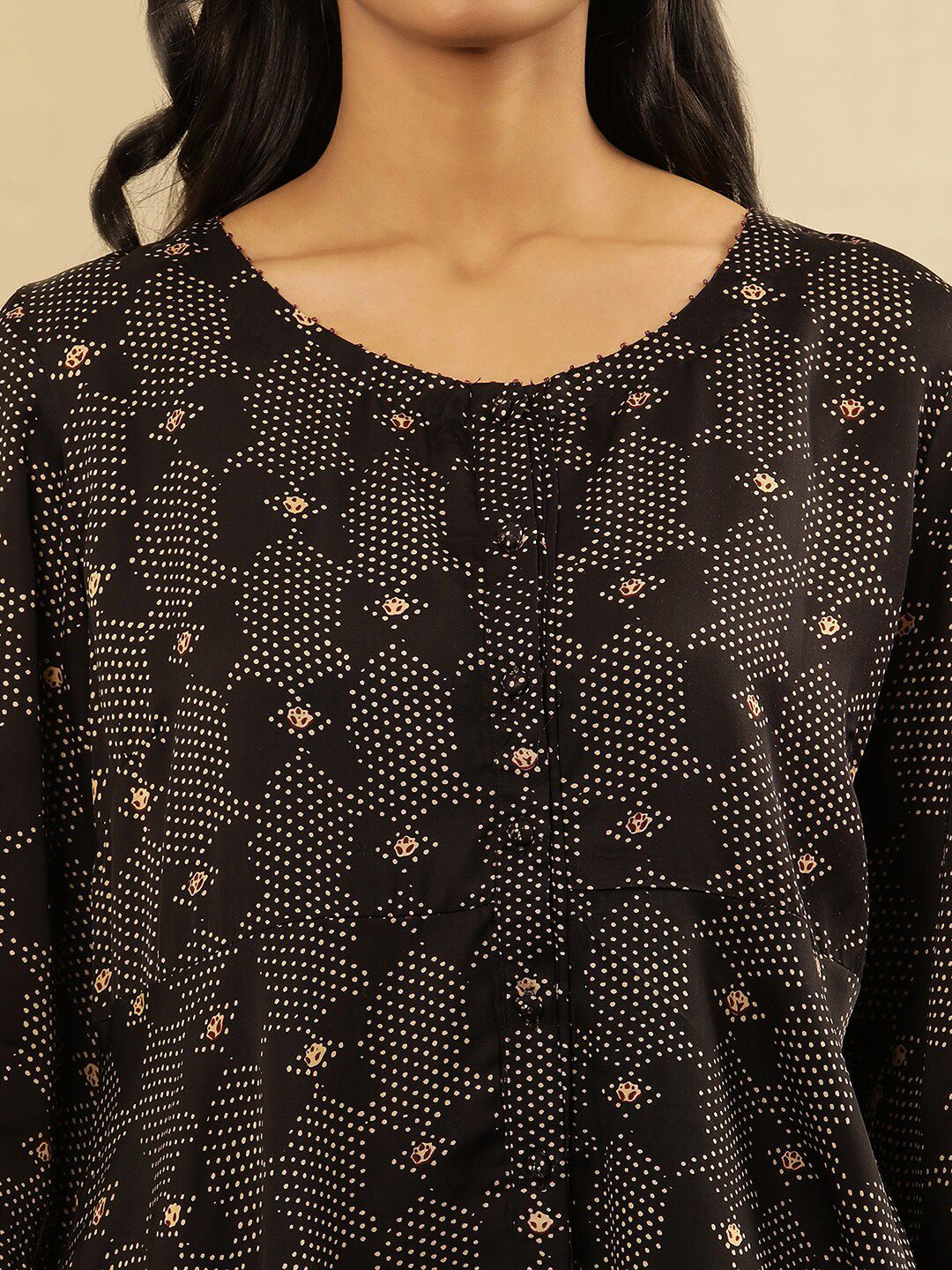 W Round Neck Three Quarter Sleeves Floral Print Top