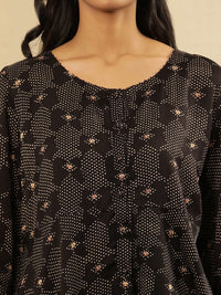W Round Neck Three Quarter Sleeves Floral Print Top
