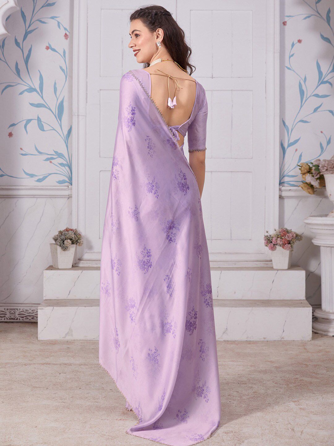 Saree mall Floral Printed Satin Sarees