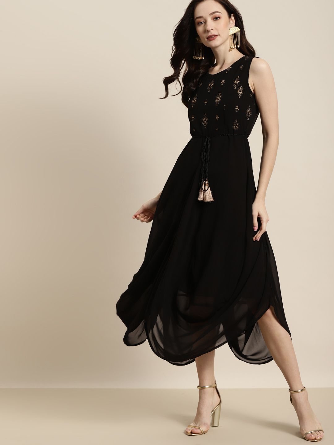 Shae by SASSAFRAS Black & Gold-Coloured Ethnic Motifs Foil Dhoti Dress