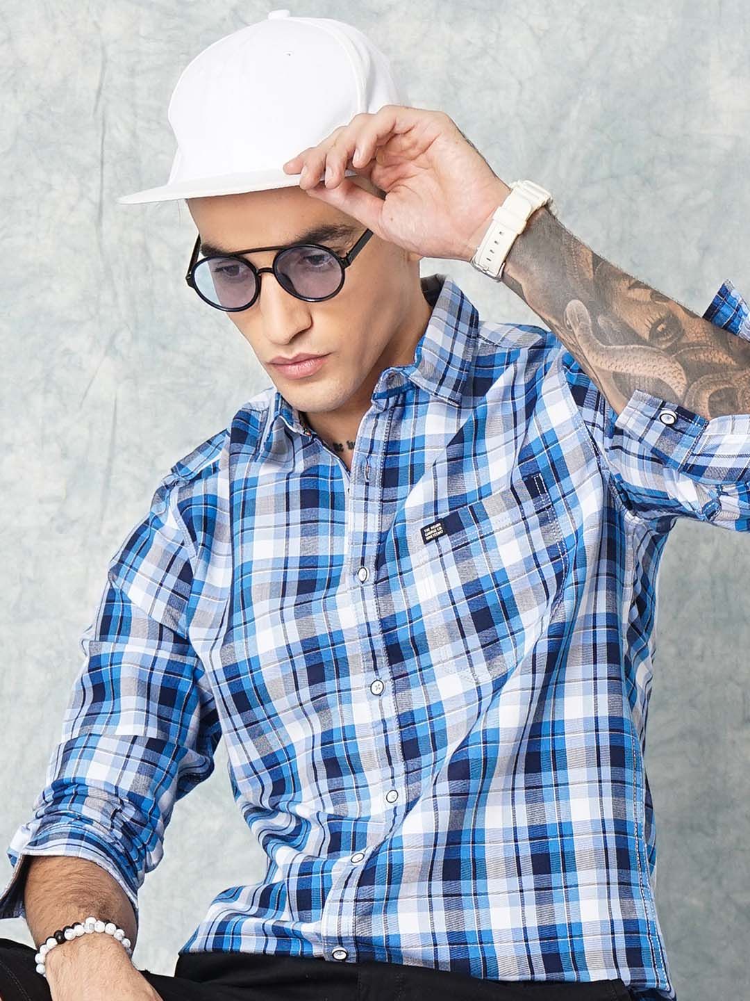 The Indian Garage Co Men Blue & White Slim Fit Checked Casual Shirt