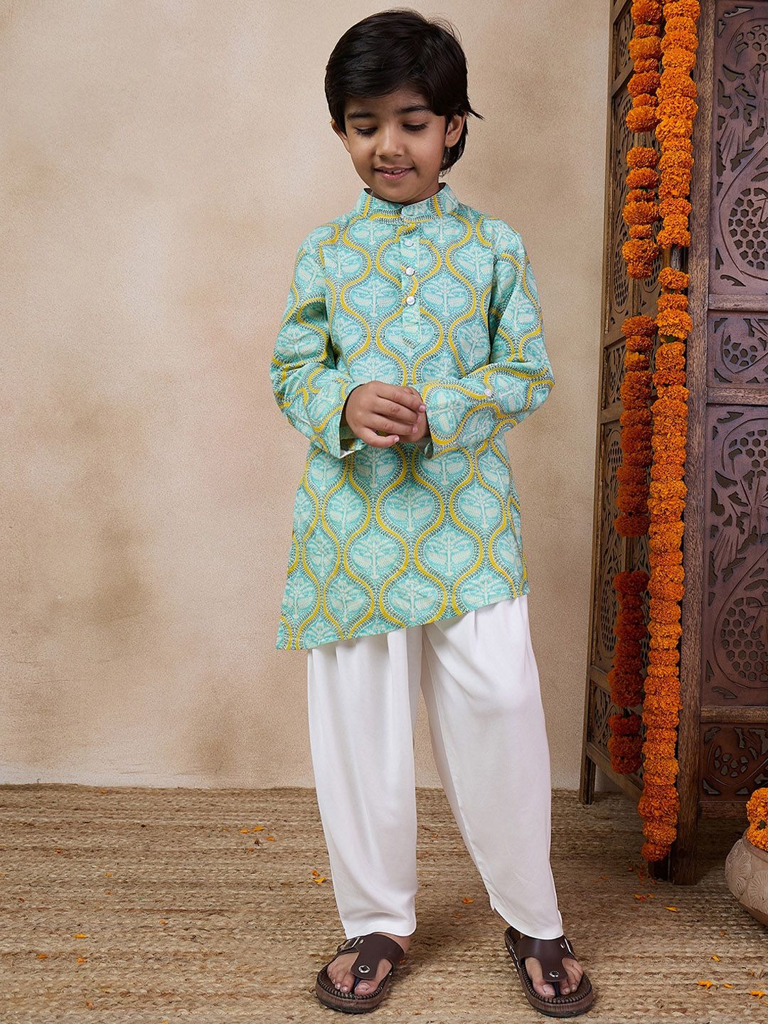 pspeaches Boys Mandarin collar Floral Printed Regular Kurta with Salwar