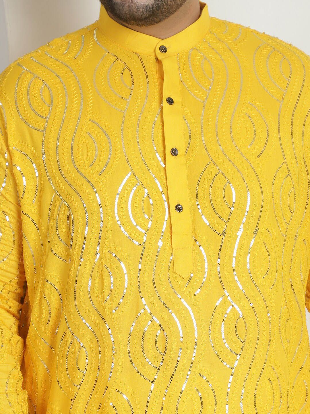 SOJANYA PLUS Geometric Embroidered Sequinned Mandarin Collar Cotton Straight Kurta