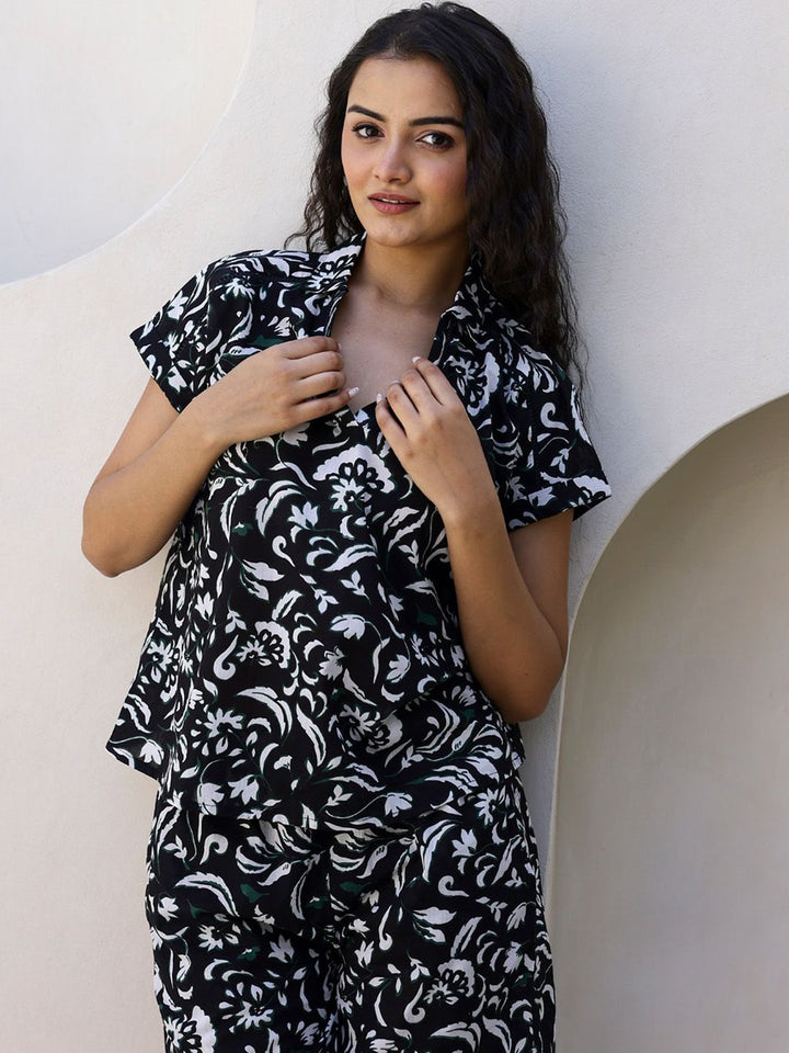 SANSKRUTIHOMES Black Floral Printed Pure Cotton Night suit