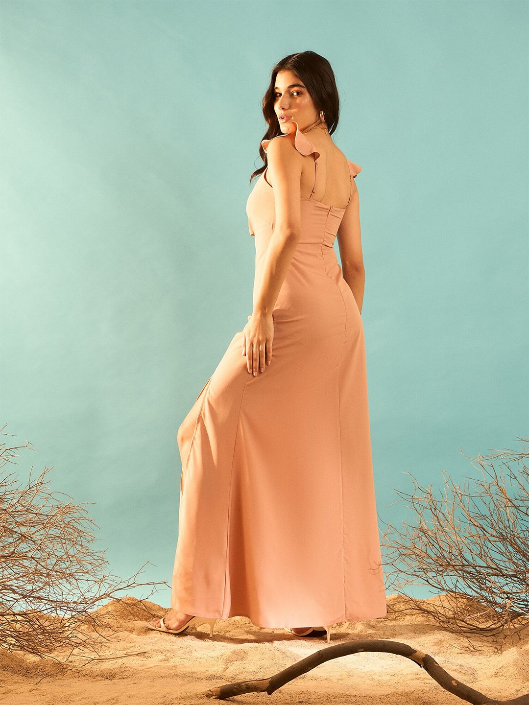 Berrylush Pink Crepe Sweetheart Neck Flared Sleeves Opaque Maxi Dress