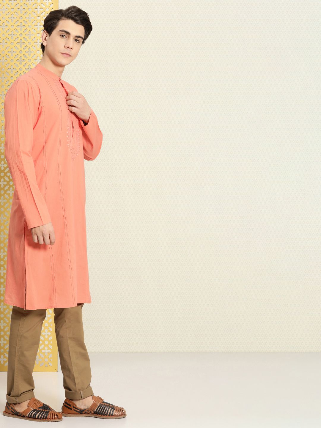 House of Pataudi Men Chikankari Yoke Design Pure Cotton Rozana Kurta