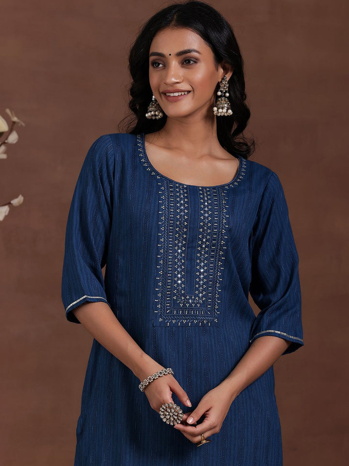 Libas Round Neck Ethnic Motifs Embroidered Dobby Straight Kurta