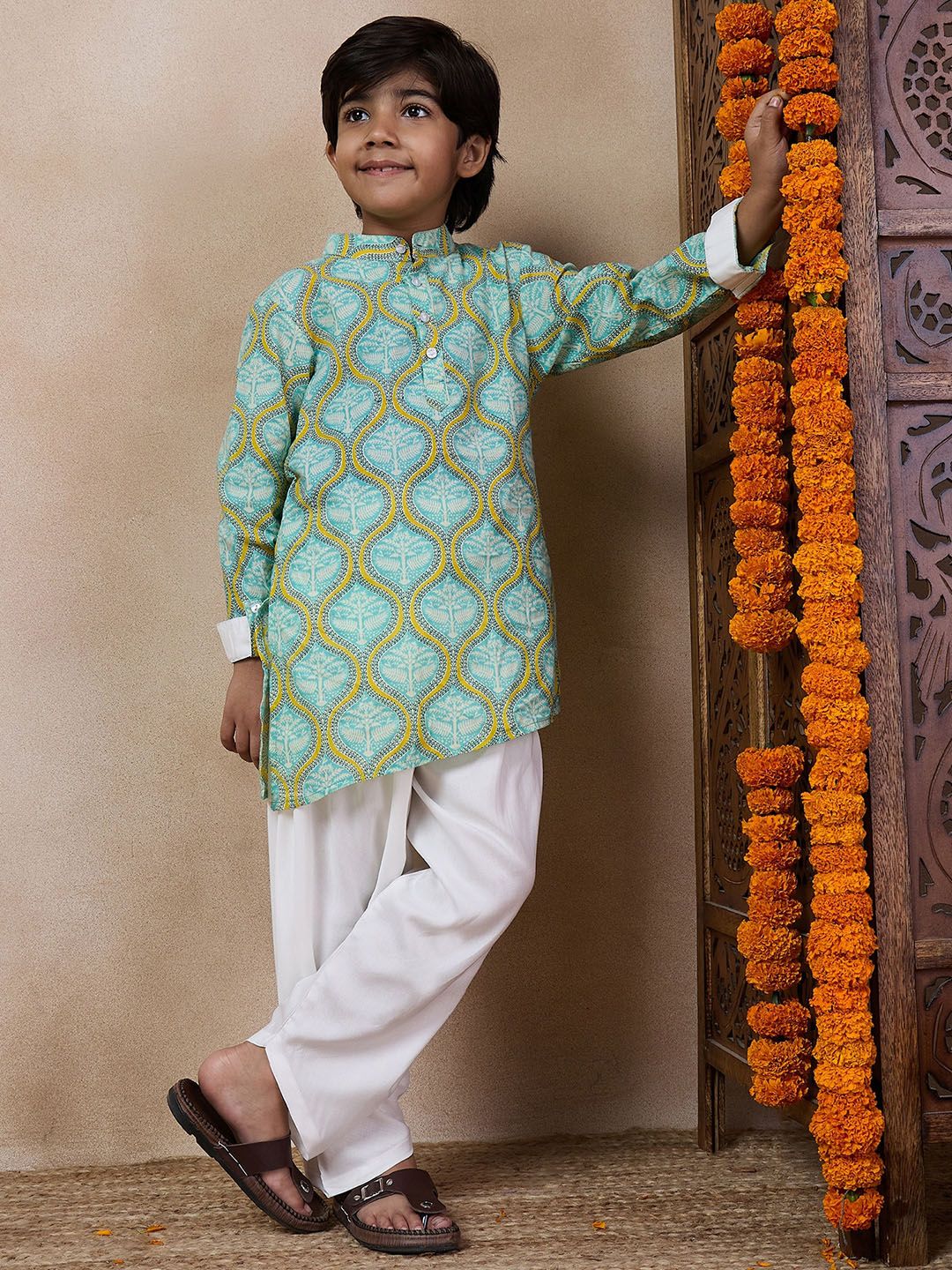 pspeaches Boys Mandarin collar Floral Printed Regular Kurta with Salwar