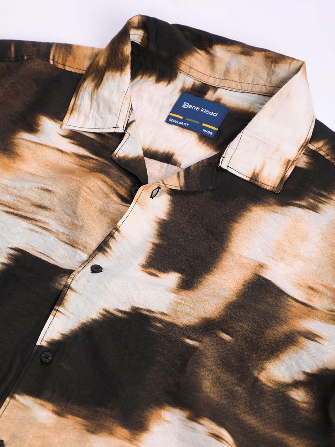 Bene Kleed Men Abstract Printed Cuban Collar Casual Shirt