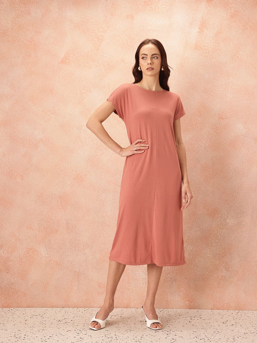 all about you T-shirt Midi Dress