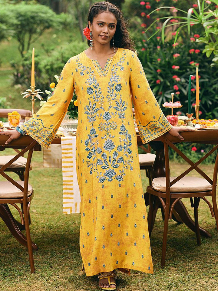 Global Desi Floral Embroidered Straight Kurta