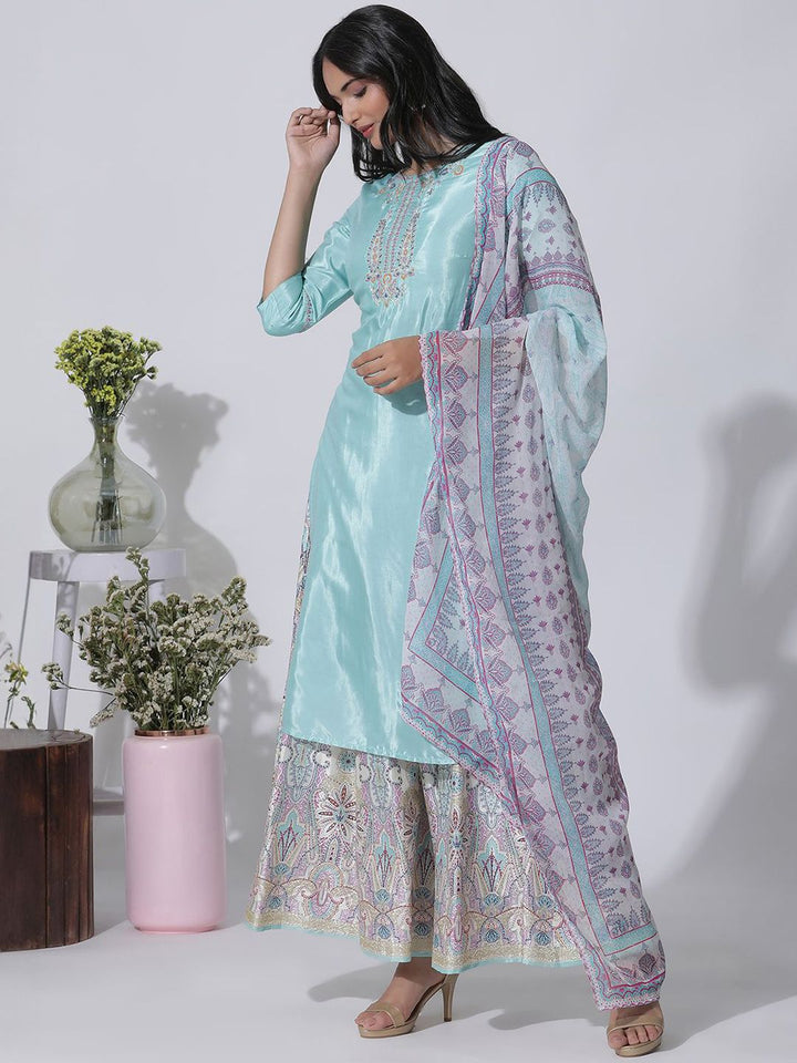 W Floral Yoke Design Thread Work Straight Kurta With Skirt & Dupatta
