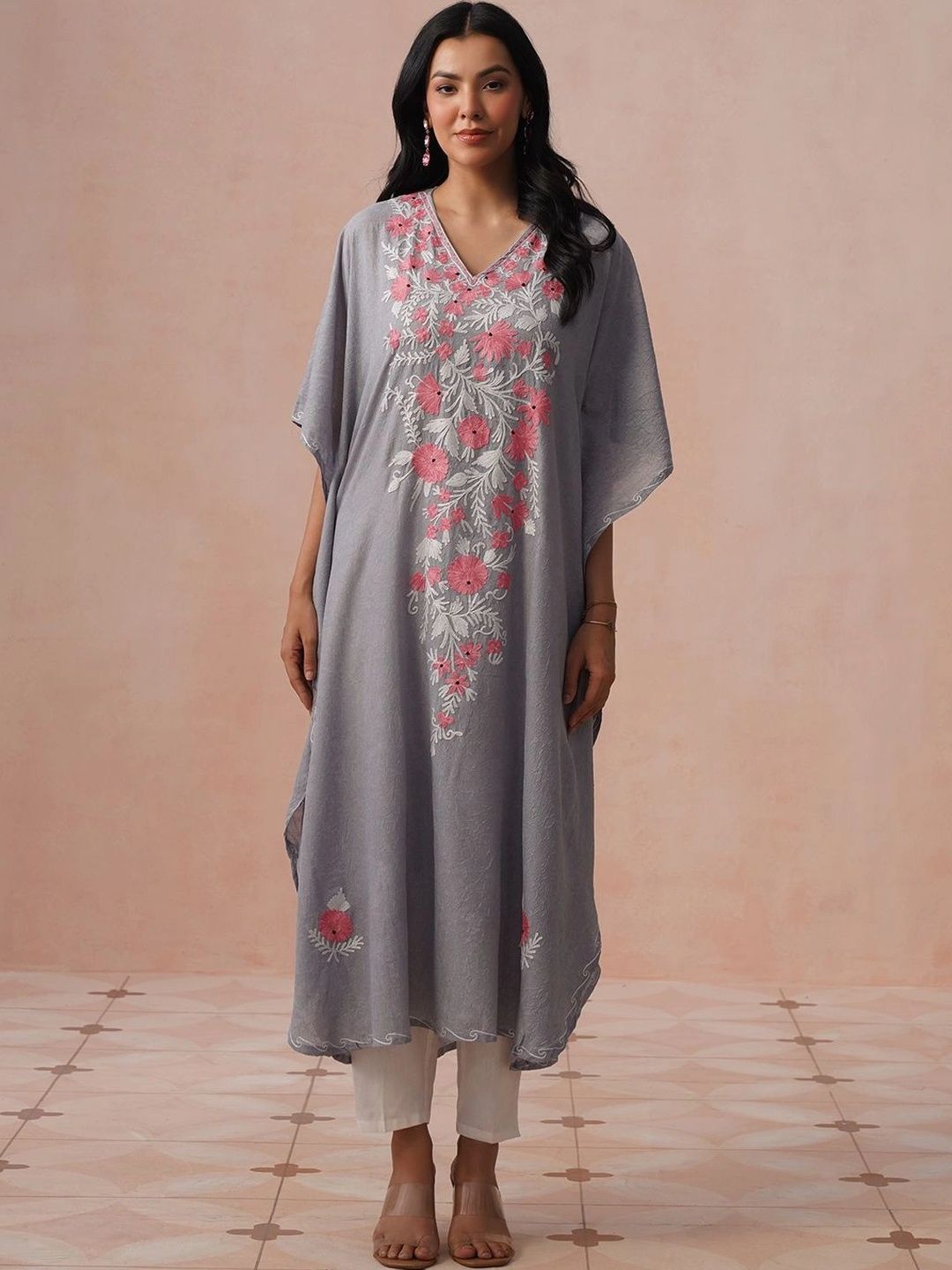 House of Chikankari Women Floral Embroidered Extended Sleeves Thread Work Floral Crepe Kaftan Kurta