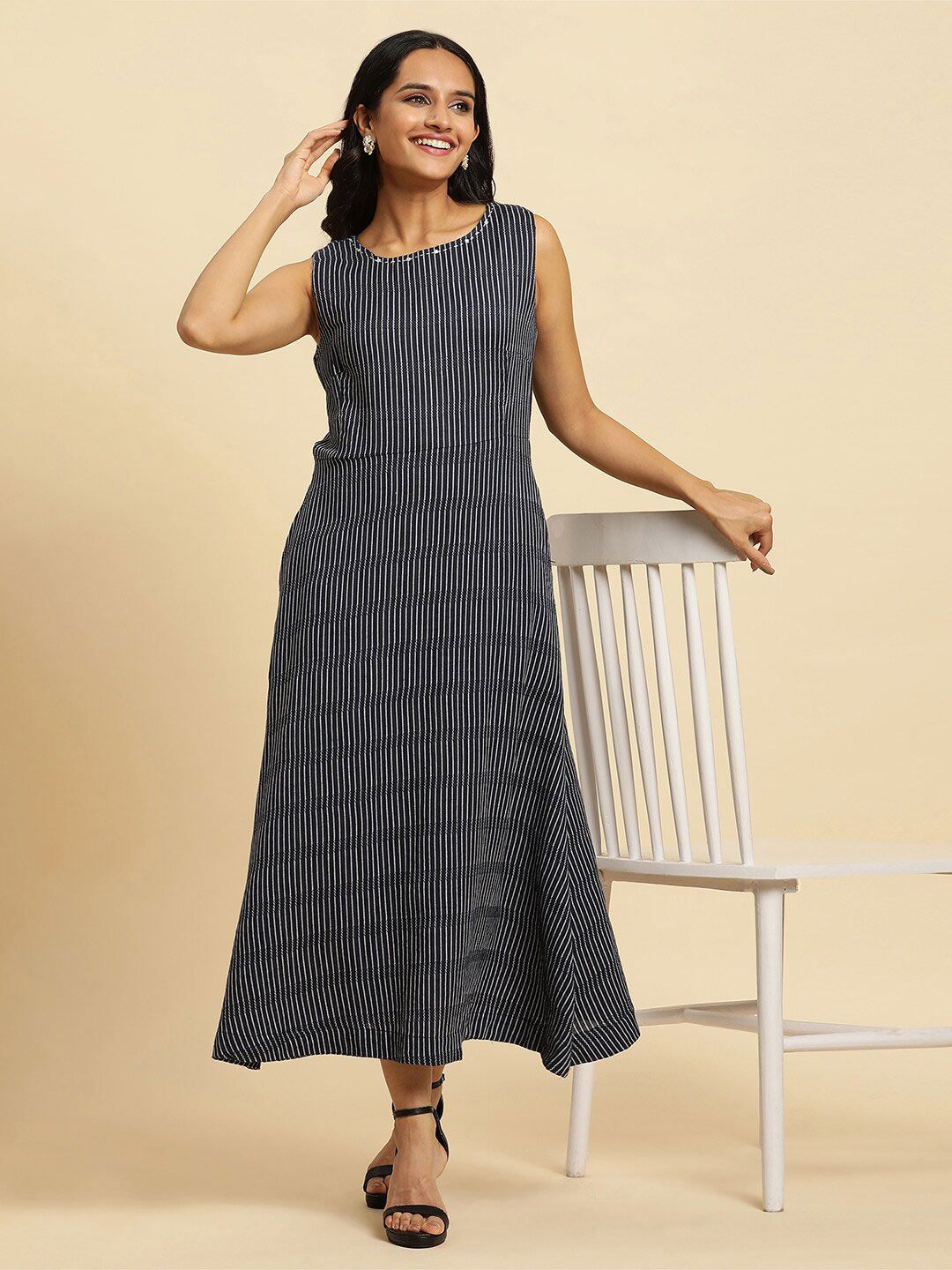 W Self Design Round Neck Cotton Maxi Dress