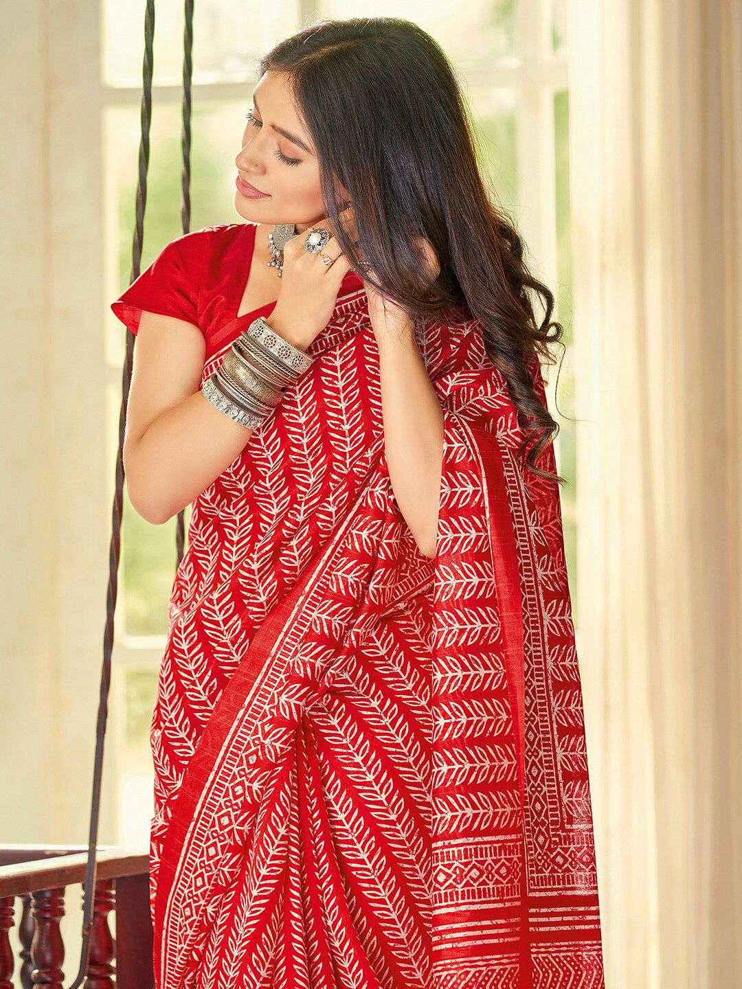 Saree mall Red & White Ethnic Motifs Dabu Sarees