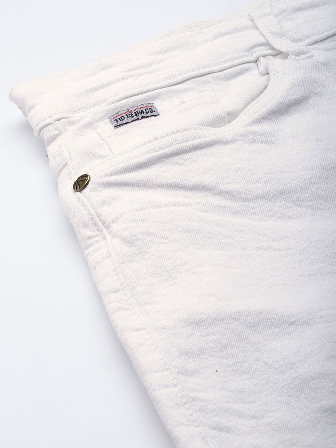 The Indian Garage Co Men White Typography Printed Slim Fit Shorts