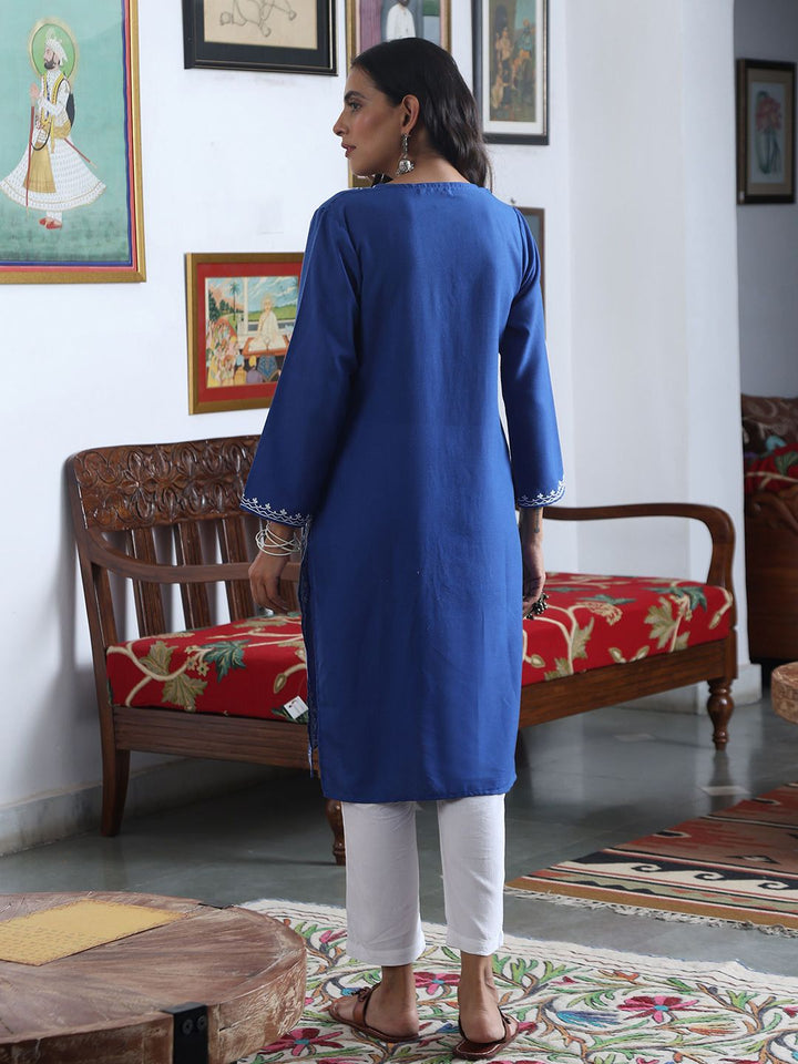 House of Chikankari Women Blue Cotton Aari Embroidered Kurta