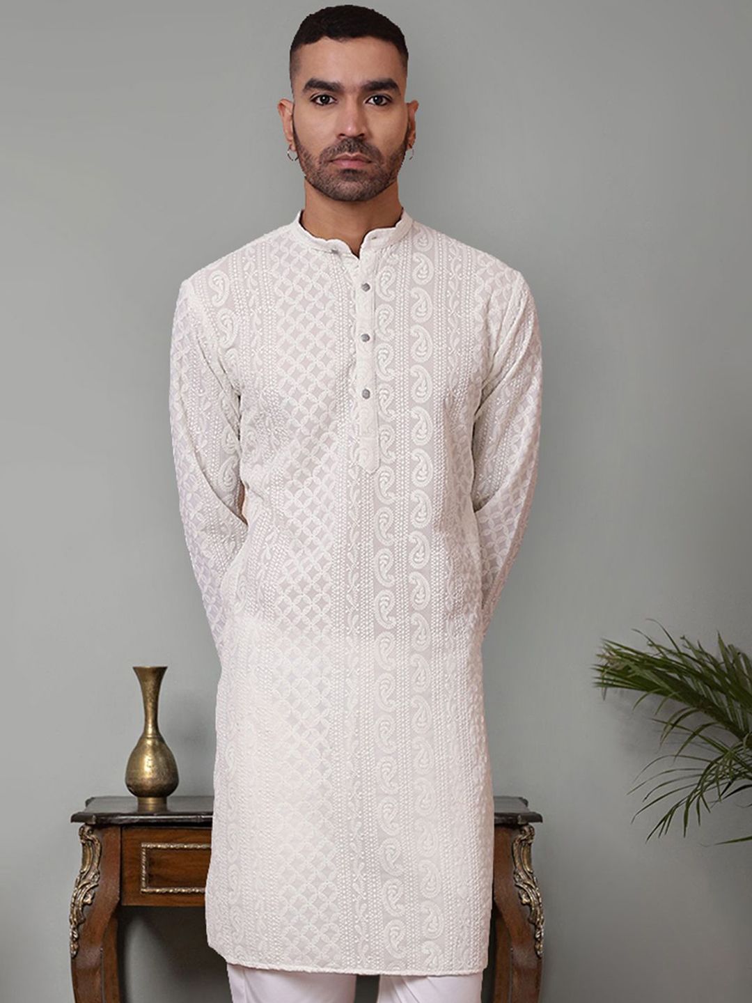 Jompers Men Geometric Flared Sleeves Chikankari Georgette Kurta